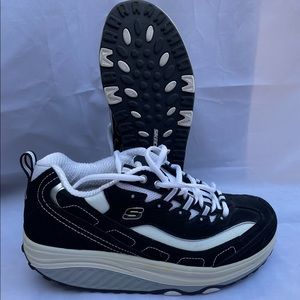 Sketchers Shape Ups Size 8